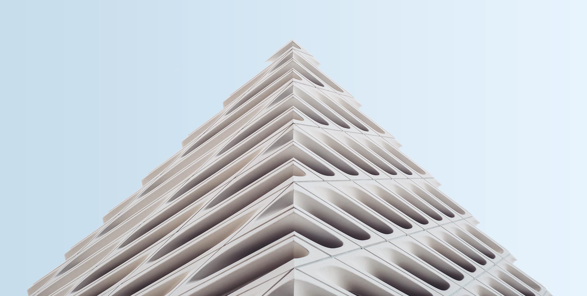 حمود الذيب ينقل معظم ملكيته في شركة “ذيب” المدرجة في السعودية إلى شركته القابضة 5